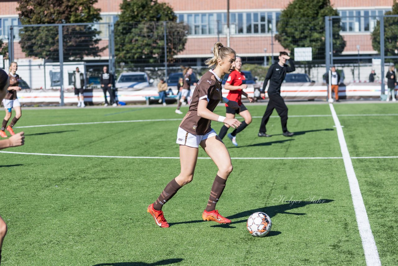 Bild 113 - wBJ FC St. Pauli - Eimsbuetteler TV : Ergebnis: 3:4